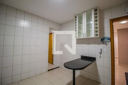 Apartamento para alugar com 132m², 4 quartos e 2 vagas Apartamento para alugar com 132m², 4 quartos e 2 vagasCozinha