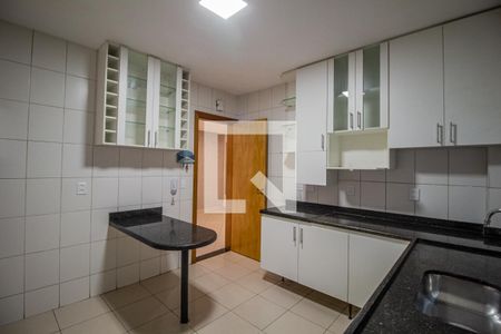 Apartamento para alugar com 132m², 4 quartos e 2 vagas Apartamento para alugar com 132m², 4 quartos e 2 vagasCozinha