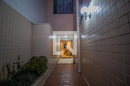 Apartamento para alugar com 132m², 4 quartos e 2 vagas Apartamento para alugar com 132m², 4 quartos e 2 vagasHall de entrada