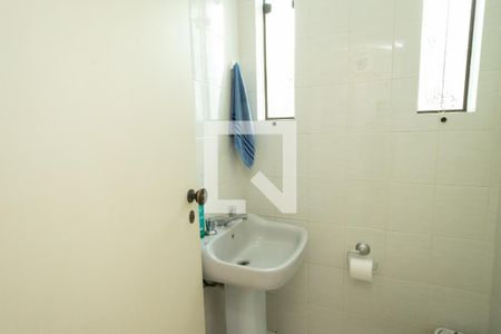 Casa à venda com 323m², 3 quartos e 5 vagasBanheiro de Serviço 