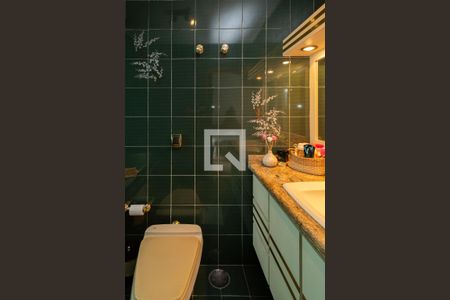 Casa à venda com 323m², 3 quartos e 5 vagasBanheiro - Suíte 