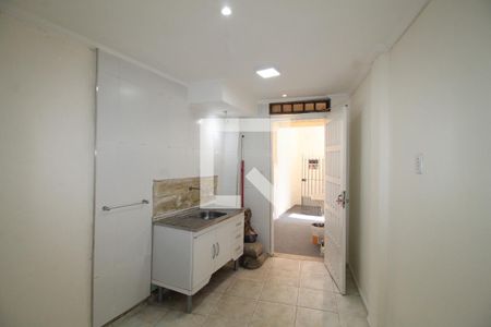 Cozinha/quarto de casa para alugar com 1 quarto, 50m² em Jardim Danfer, São Paulo