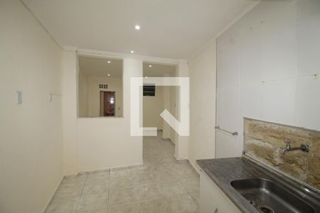 Cozinha/quarto de casa para alugar com 1 quarto, 50m² em Jardim Danfer, São Paulo