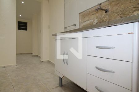 Cozinha/quarto de casa para alugar com 1 quarto, 50m² em Jardim Danfer, São Paulo