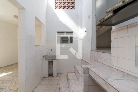 Casa para alugar com 80m², 2 quartos e sem vagaÁrea de Serviço