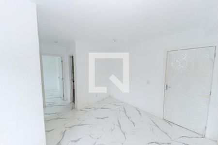 Sala de apartamento para alugar com 2 quartos, 60m² em Váz Lobo, Rio de Janeiro