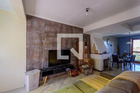 Sala 1 de casa para alugar com 4 quartos, 196m² em Espírito Santo, Porto Alegre