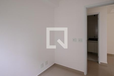 Quarto 1 de apartamento para alugar com 2 quartos, 55m² em Parque Fongaro, São Paulo