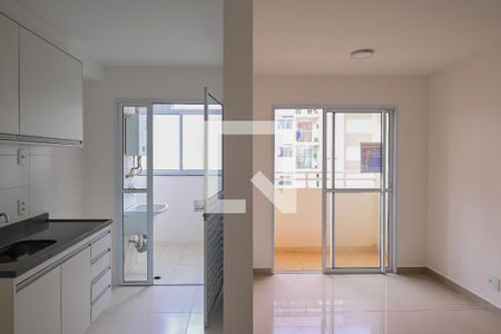 Sala de apartamento para alugar com 2 quartos, 55m² em Parque Fongaro, São Paulo