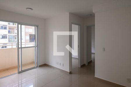 Sala de apartamento para alugar com 2 quartos, 55m² em Parque Fongaro, São Paulo