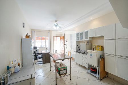 Sala de casa à venda com 3 quartos, 180m² em Vila Granada, São Paulo