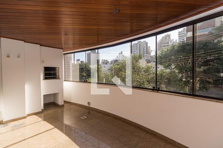 Apartamento à venda com 118m², 3 quartos e 1 vagaVaranda
