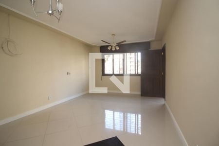 Casa à venda com 465m², 5 quartos e 3 vagasQuarto Suíte