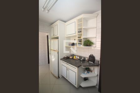 Casa à venda com 465m², 5 quartos e 3 vagasCozinha 1