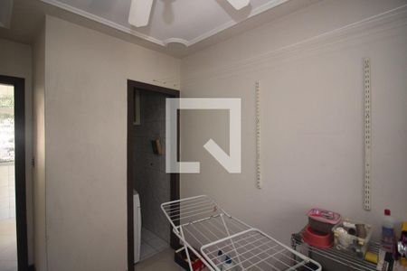 Casa à venda com 465m², 5 quartos e 3 vagasQuarto de Serviço