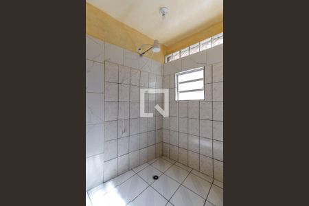 Casa para alugar com 100m², 2 quartos e 1 vaga Casa para alugar com 100m², 2 quartos e 1 vagaBanheiro
