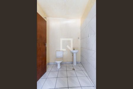 Casa para alugar com 100m², 2 quartos e 1 vaga Casa para alugar com 100m², 2 quartos e 1 vagaBanheiro