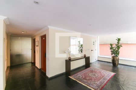 Hall social de apartamento para alugar com 1 quarto, 45m² em Real Parque, São Paulo