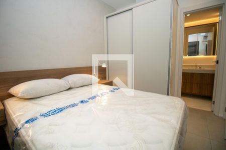 Suite- armário de apartamento à venda com 2 quartos, 65m² em Indianópolis, São Paulo