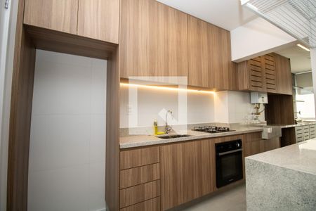 Apartamento à venda com 65m², 2 quartos e 1 vagaCozinha- bancada da pia e armários