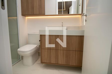 Banheiro da suíte - armários de apartamento à venda com 2 quartos, 65m² em Indianópolis, São Paulo