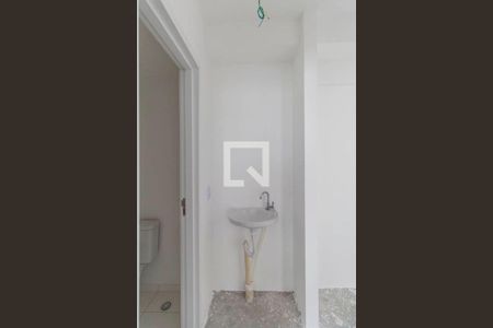 Apartamento à venda com 38m², 2 quartos e sem vaga Apartamento à venda com 38m², 2 quartos e sem vagaBanheiro