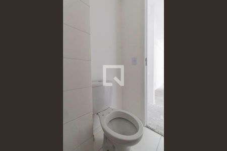 Apartamento à venda com 38m², 2 quartos e sem vaga Apartamento à venda com 38m², 2 quartos e sem vagaBanheiro