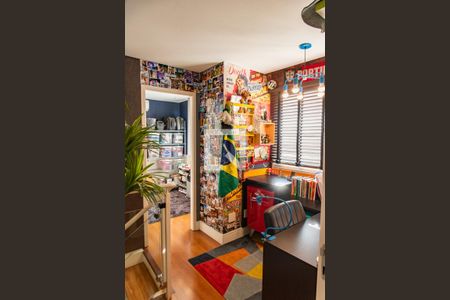 Apartamento à venda com 94m², 2 quartos e 2 vagasEscritório