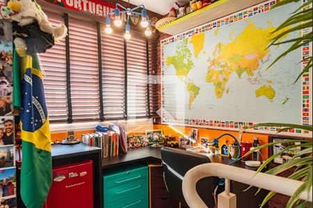 Apartamento à venda com 94m², 2 quartos e 2 vagasEscritório