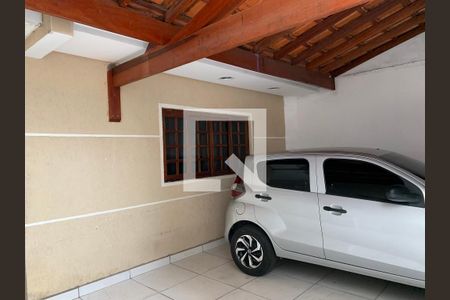 Casa à venda com 320m², 2 quartos e 8 vagasGaragem
