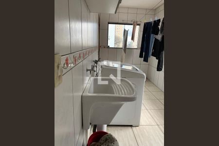 Casa à venda com 320m², 2 quartos e 8 vagasLavanderia