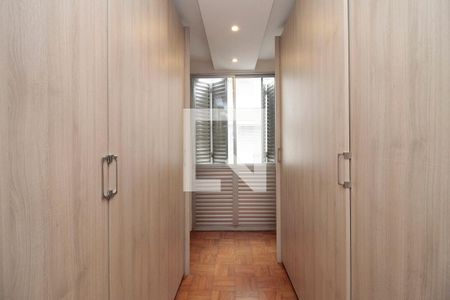 Apartamento à venda com 100m², 2 quartos e 1 vagaCloset