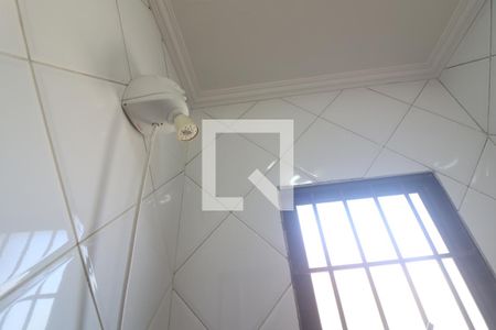 Casa à venda com 242m², 3 quartos e 6 vagasBanheiro 