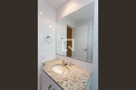 Apartamento à venda com 75m², 3 quartos e 2 vagasBanheiro da Suíte