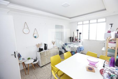 Sala de apartamento à venda com 3 quartos, 50m² em Jardim Industrial, Contagem