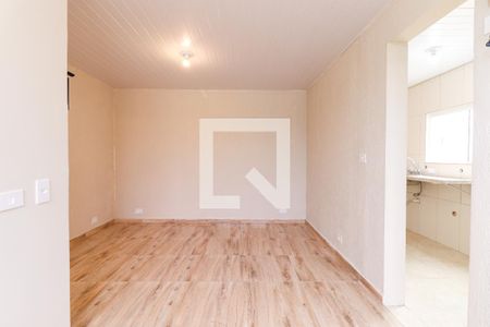 Kitnet/Sala/Quarto de casa para alugar com 1 quarto, 25m² em Parolin, Curitiba