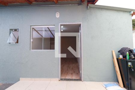 Casa para alugar com 25m², 1 quarto e sem vaga Casa para alugar com 25m², 1 quarto e sem vagaFachada