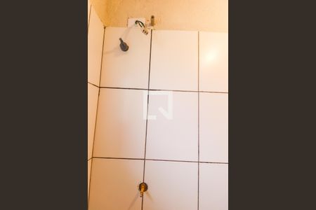 Banheiro Social de casa para alugar com 1 quarto, 25m² em Parolin, Curitiba