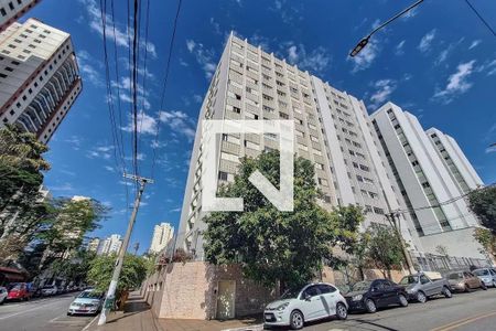 Apartamento à venda com 94m², 3 quartos e 1 vagaFachada e portaria
