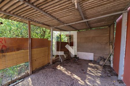 Casa à venda com 549m², 1 quarto e 3 vagas Casa à venda com 549m², 1 quarto e 3 vagasGaragem