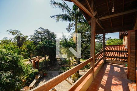 Casa à venda com 460m², 4 quartos e 2 vagasSacada Sala 2