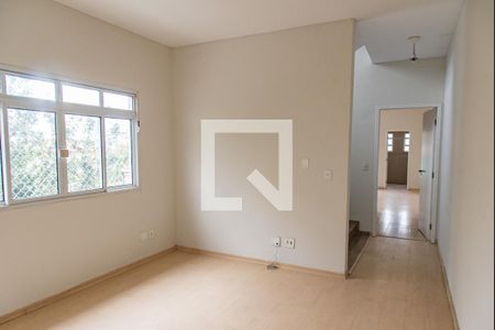 Casa à venda com 300m², 3 quartos e 4 vagasSala íntima