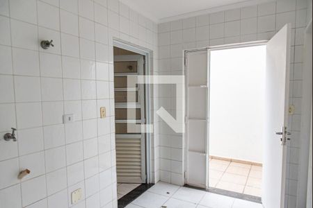 Casa à venda com 300m², 3 quartos e 4 vagasÁrea de serviço