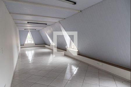 Casa à venda com 300m², 3 quartos e 4 vagasSótão 1