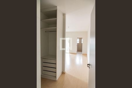 Casa à venda com 300m², 3 quartos e 4 vagasCloset da suíte 3
