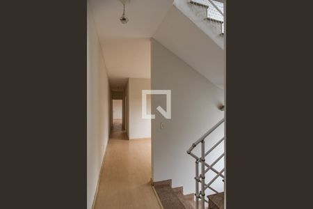 Casa à venda com 300m², 3 quartos e 4 vagasEscada