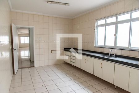 Casa à venda com 300m², 3 quartos e 4 vagasCozinha