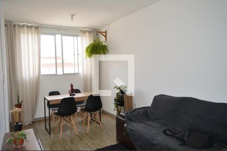 Sala de apartamento para alugar com 2 quartos, 46m² em Parque Maracana, Contagem