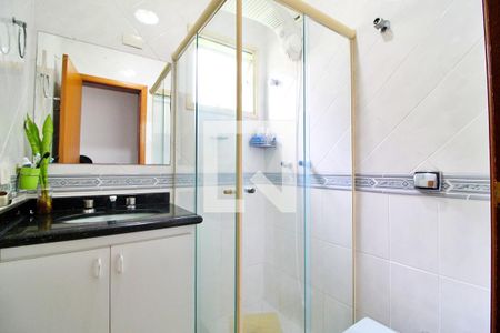 Casa à venda com 200m², 3 quartos e 4 vagasBanheiro