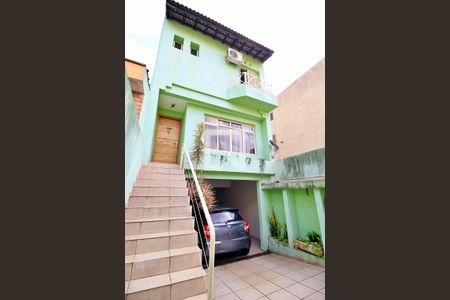 Casa à venda com 200m², 3 quartos e 4 vagasEntrada